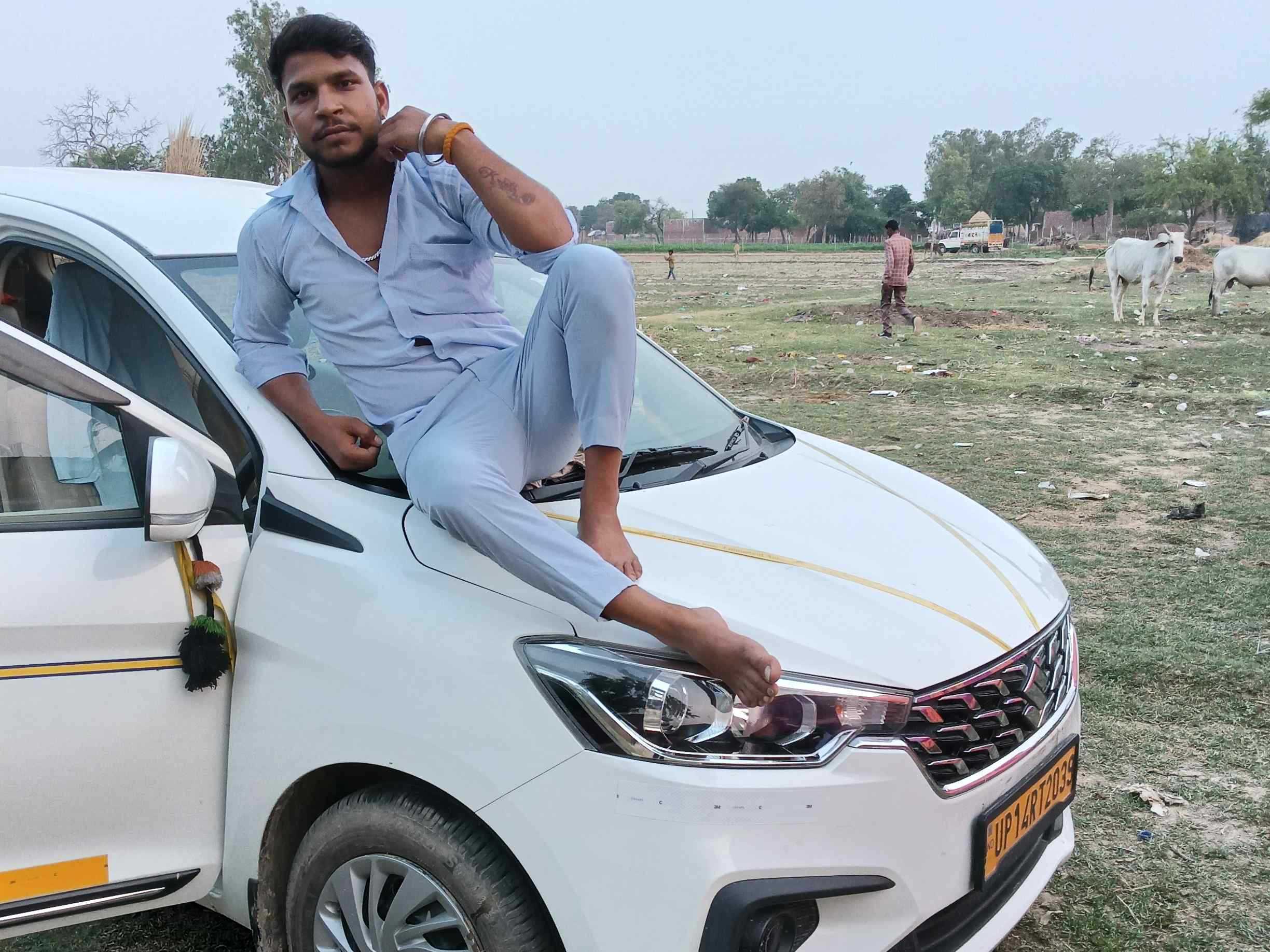 SUV Ertiga Car
