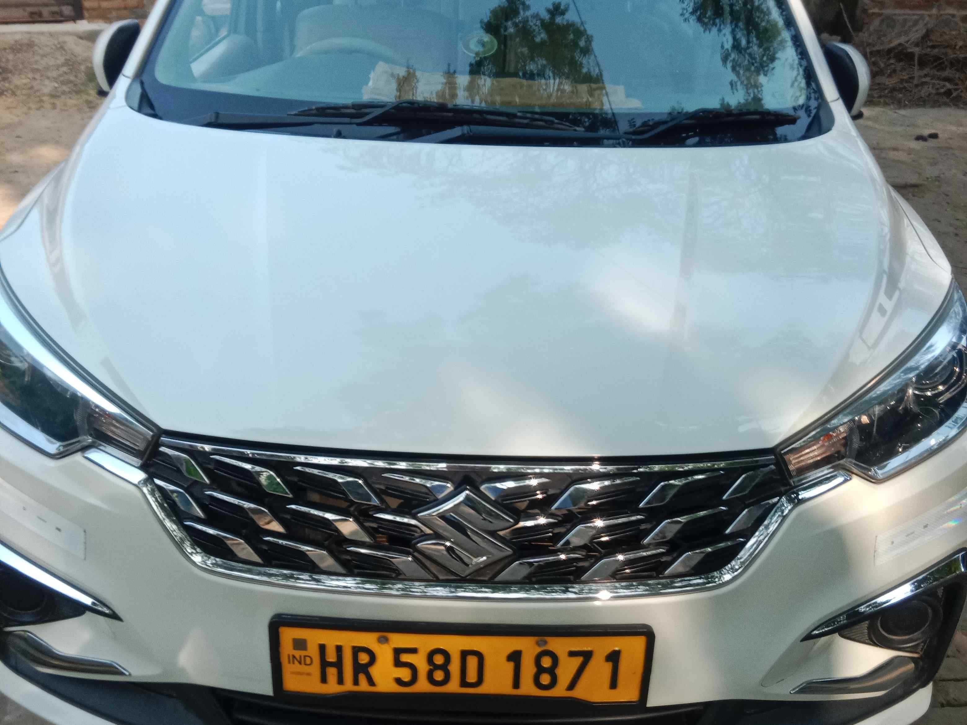 SUV Ertiga Car