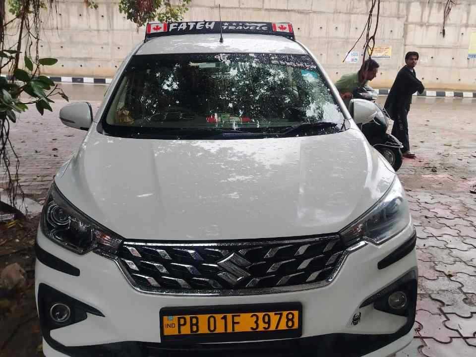 SUV Ertiga Car