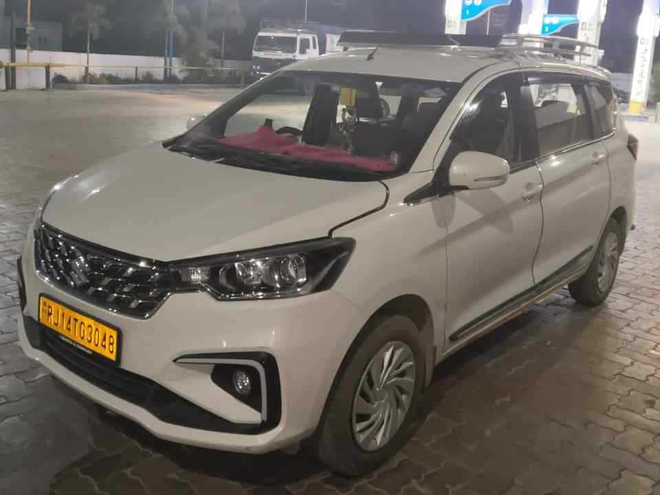 SUV Ertiga Car