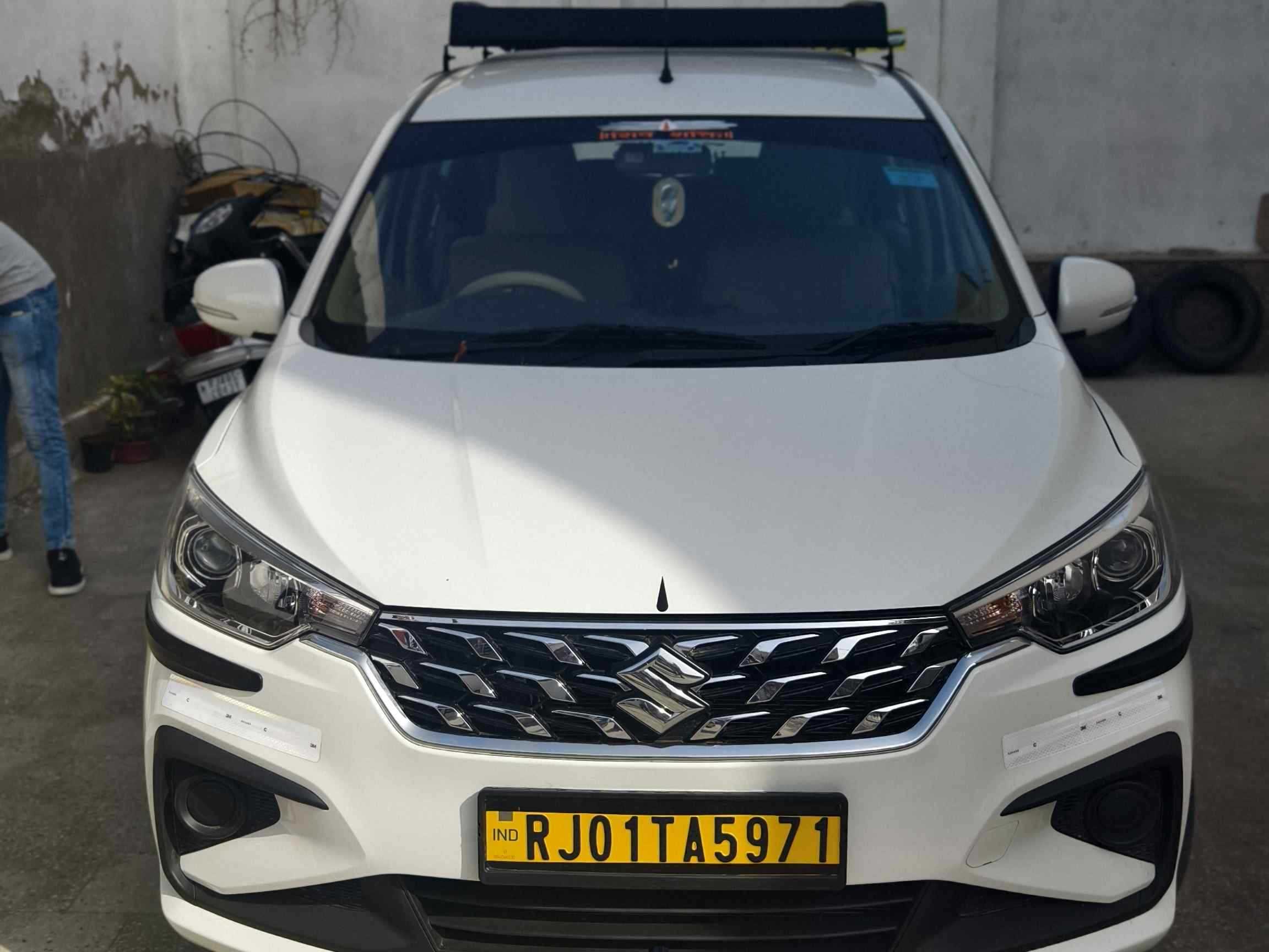 SUV Ertiga Car