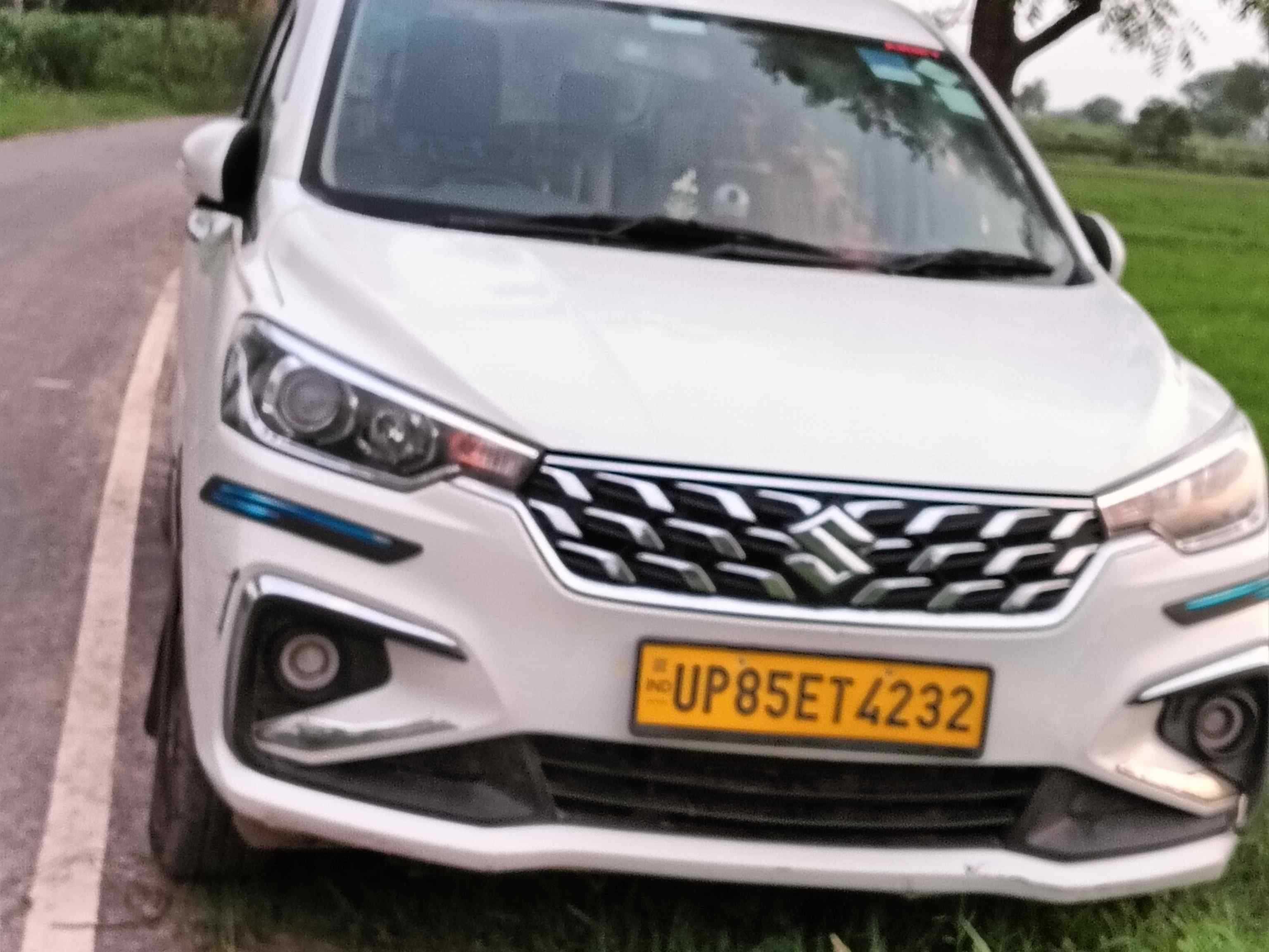 SUV Ertiga Car