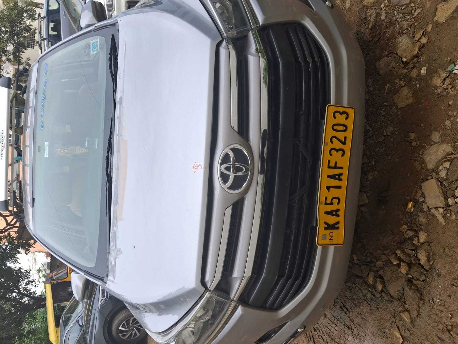 SUV Crysta Car