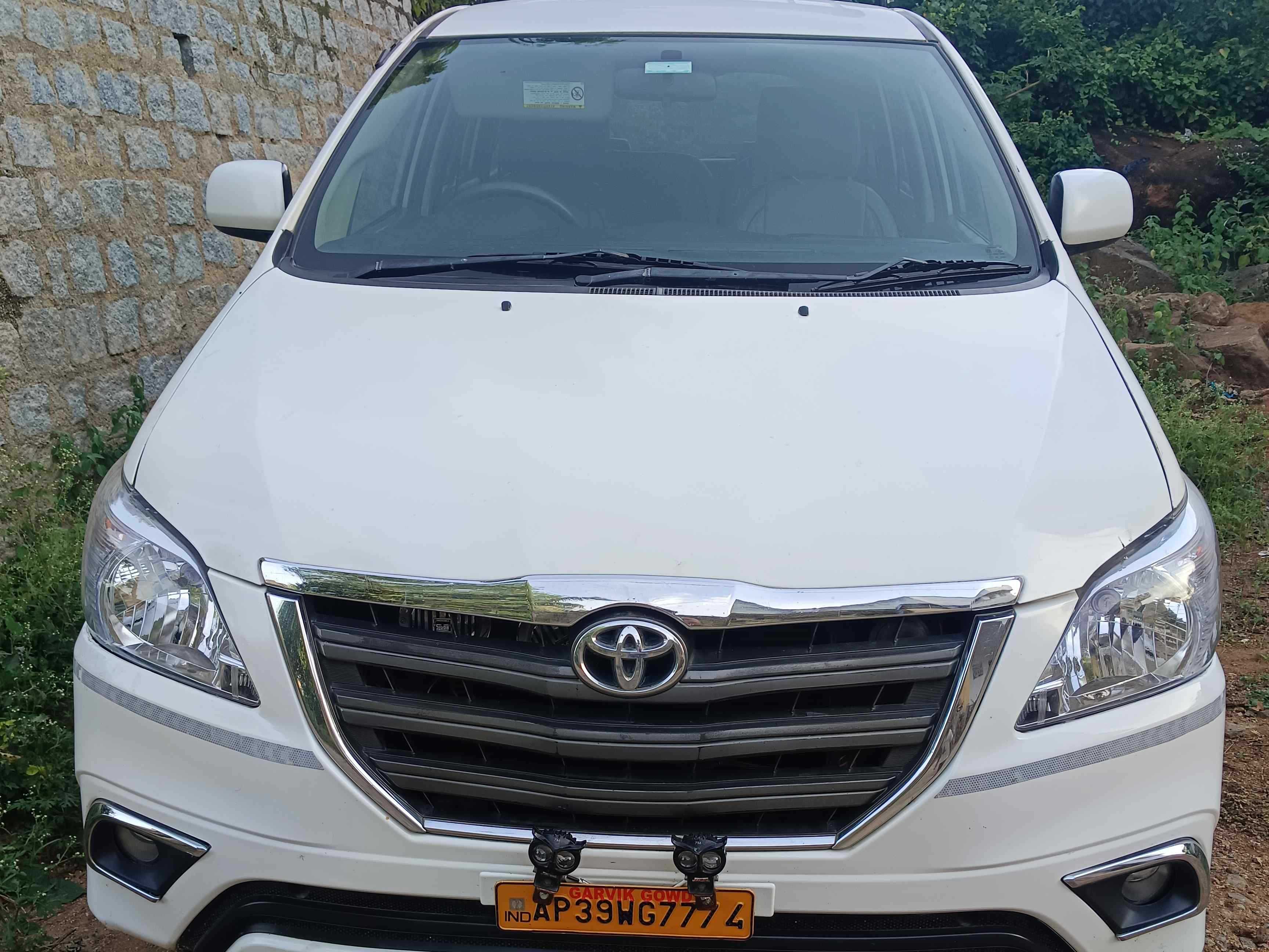 SUV Ertiga Car