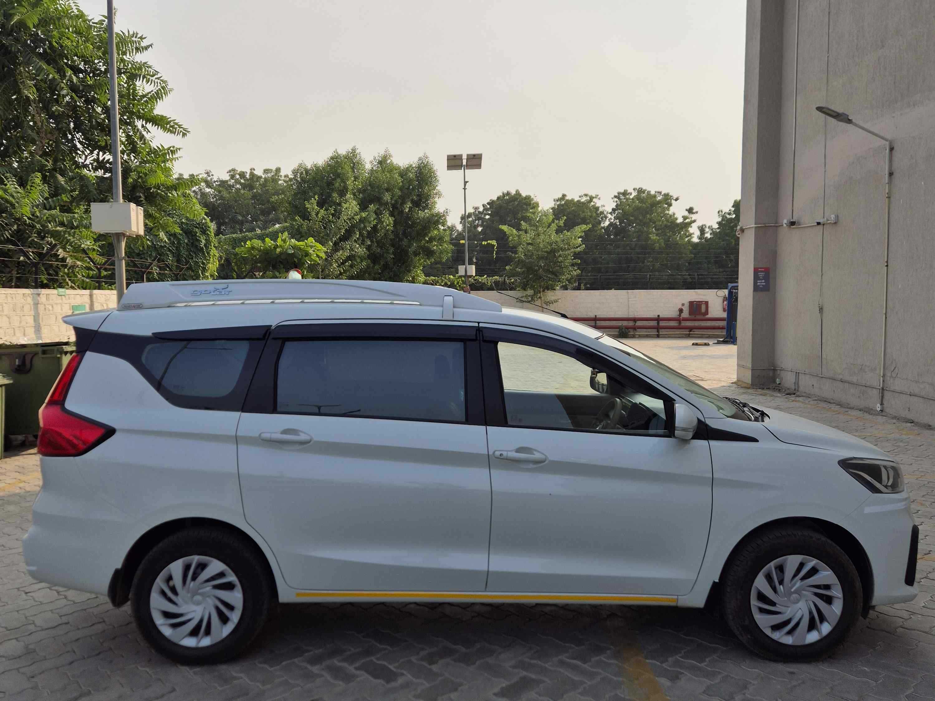 SUV Ertiga Car