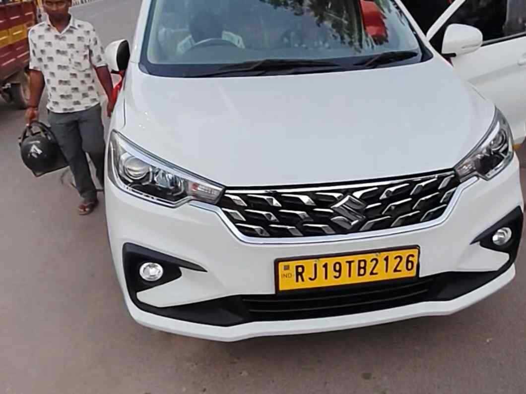 SUV Ertiga Car