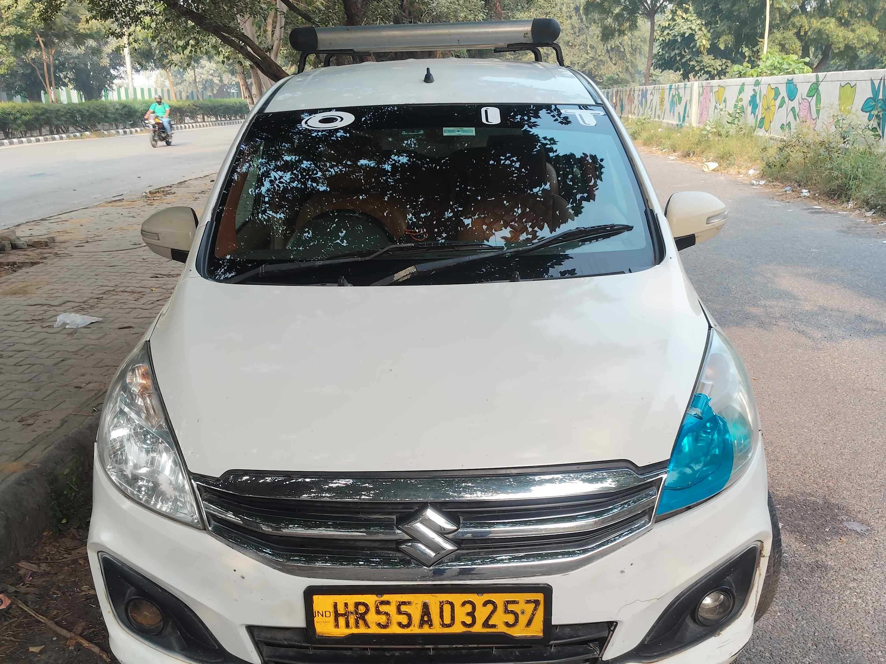 SUV Ertiga Car