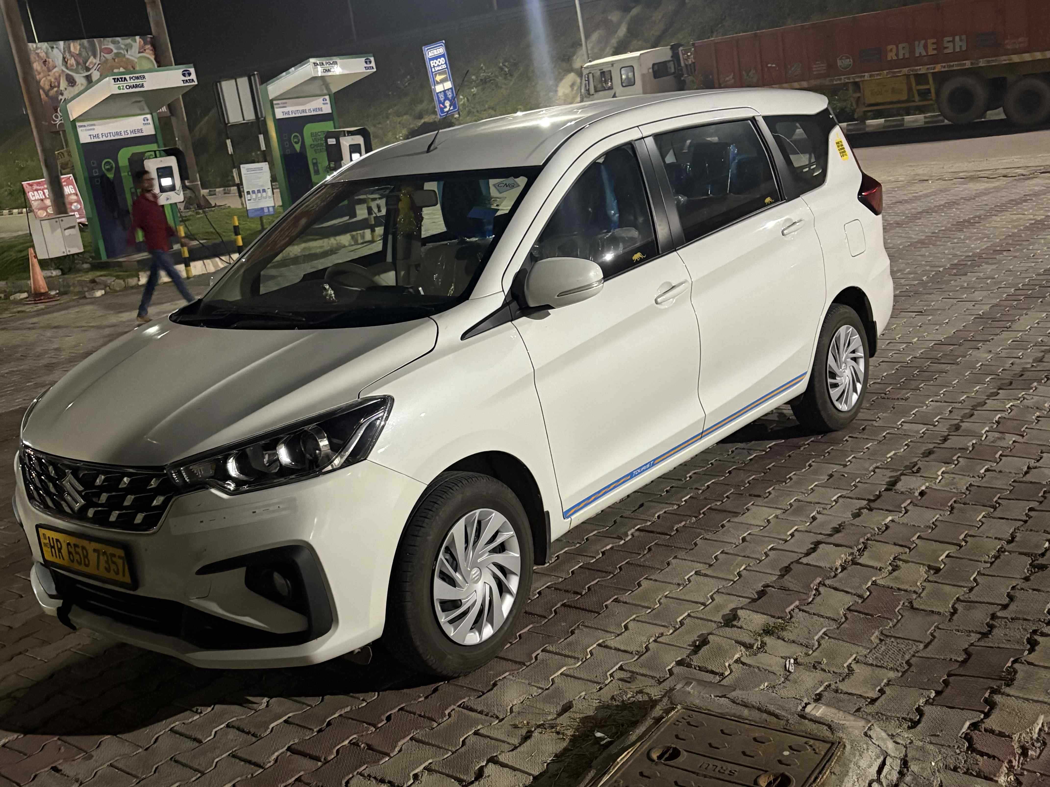 SUV Ertiga Car