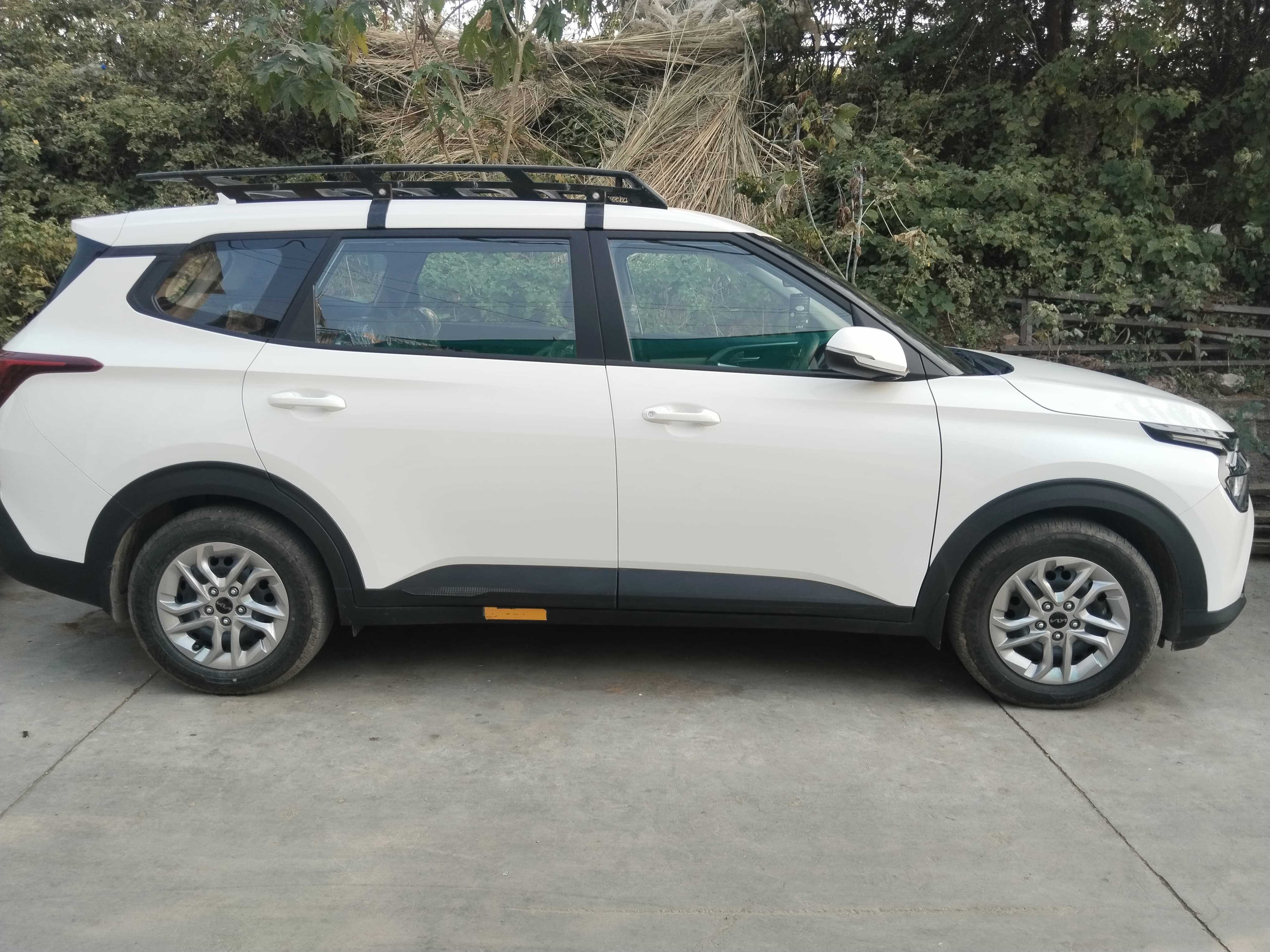 SUV Ertiga Car