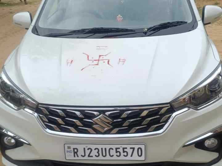 SUV Ertiga Car