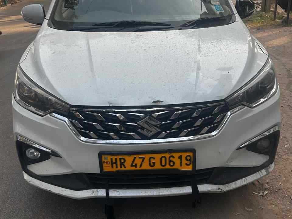 SUV Ertiga Car