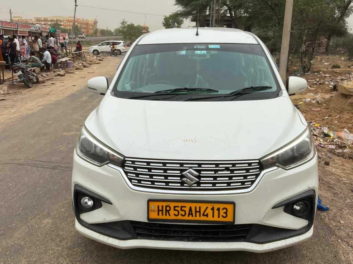 SUV Ertiga Car