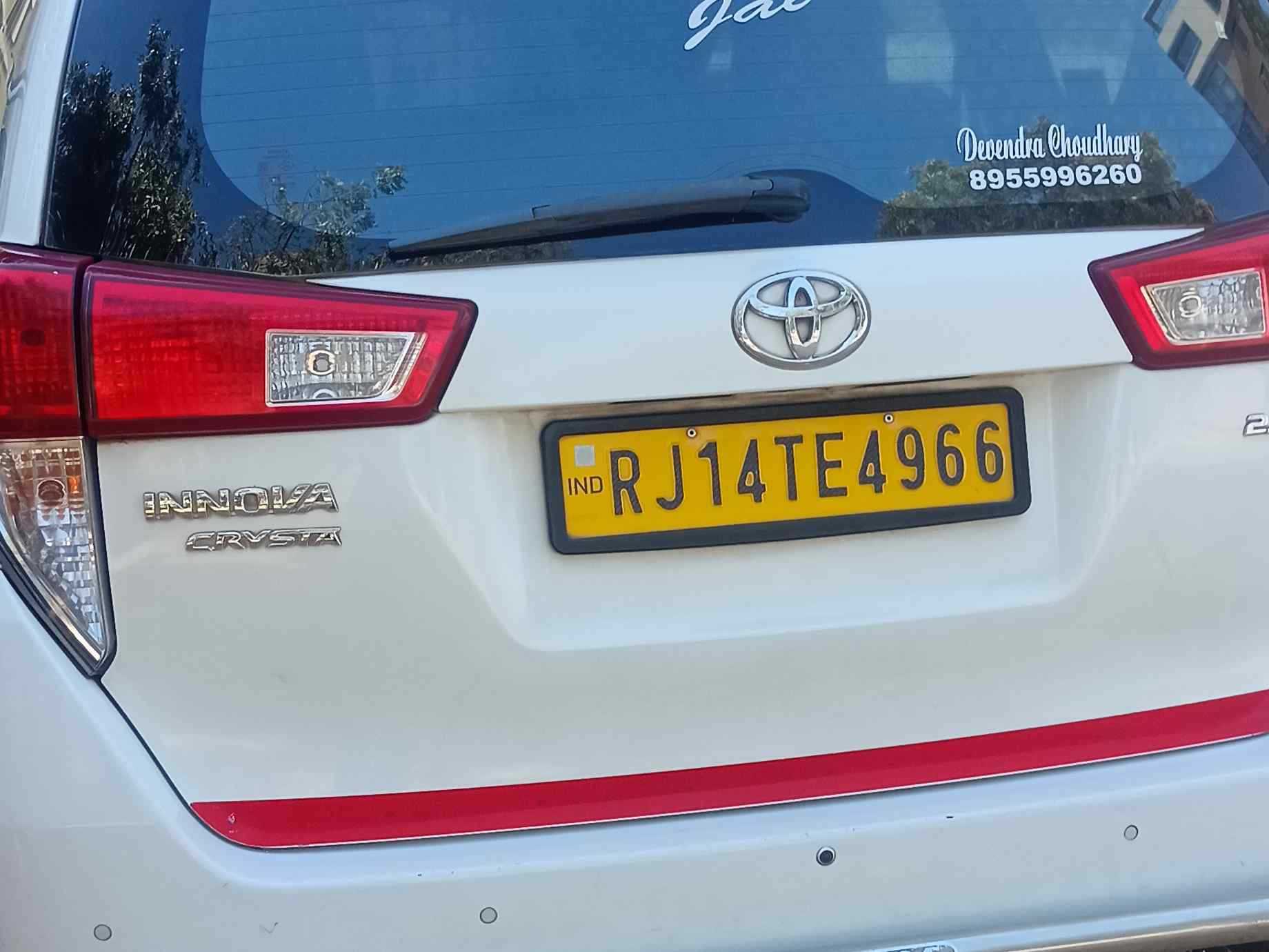 SUV Crysta Car