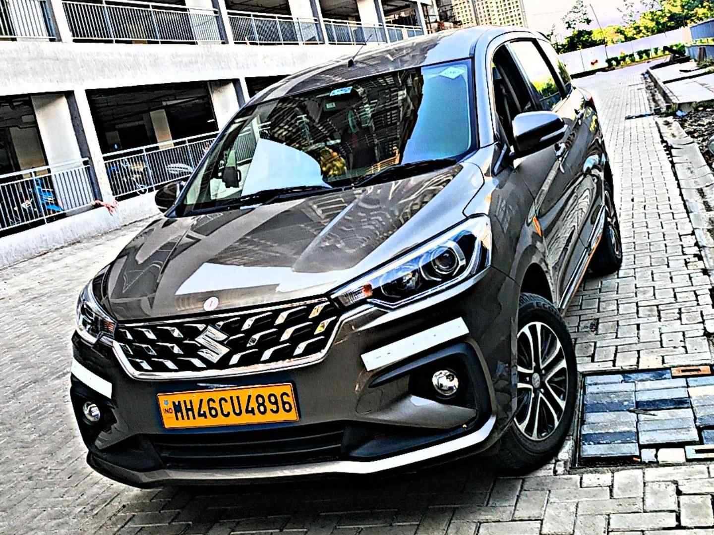 SUV Ertiga Car