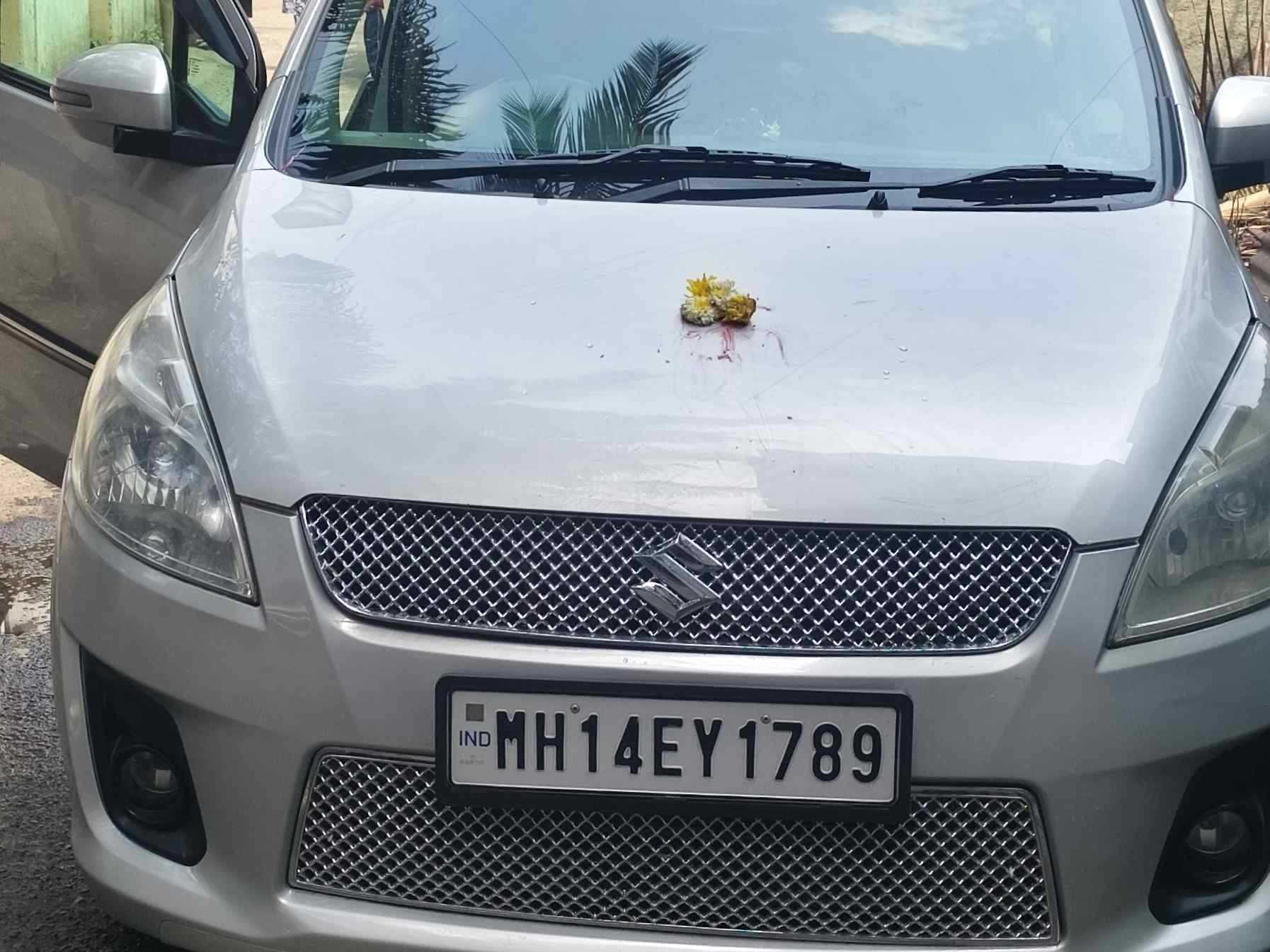 SUV Ertiga Car