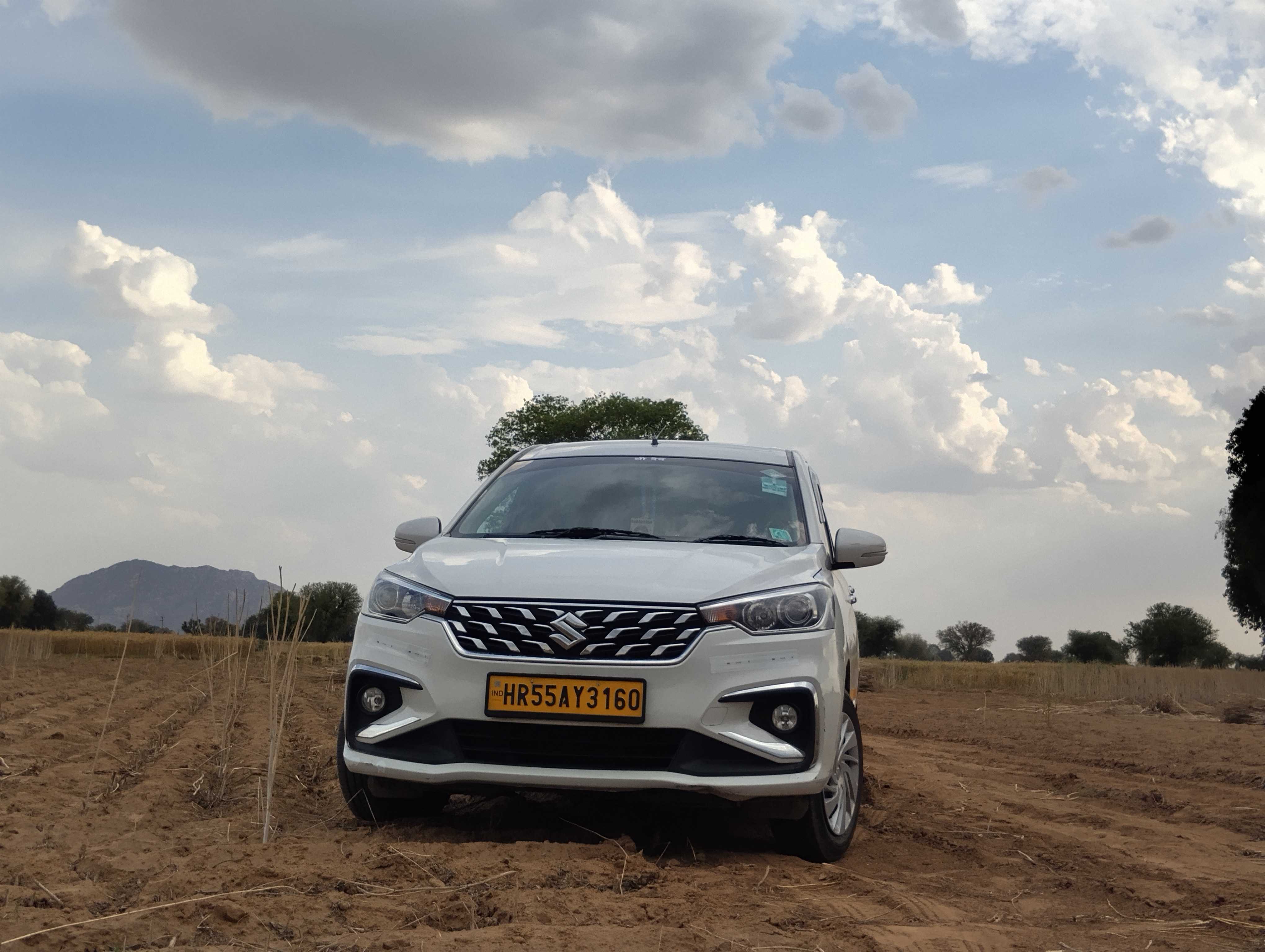 SUV Ertiga Car