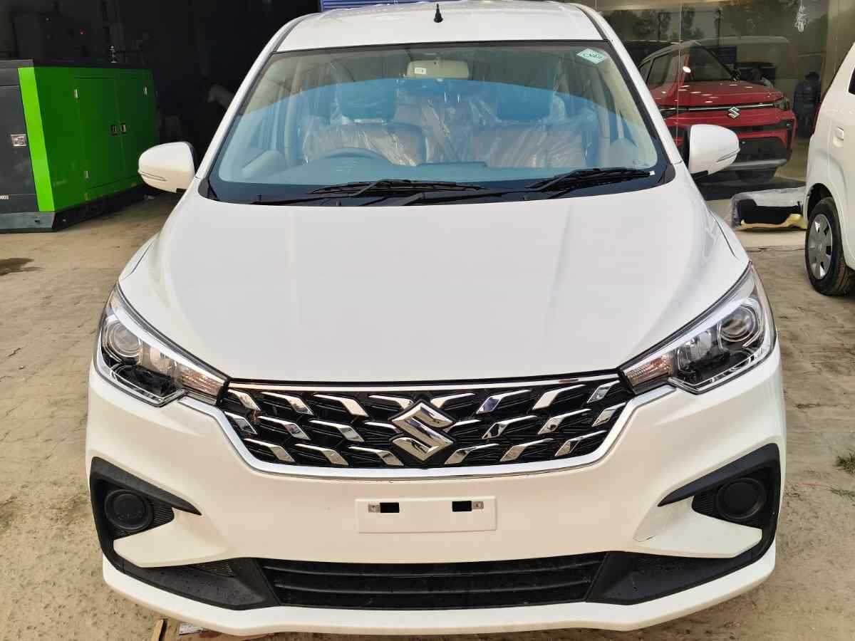 SUV Ertiga Car