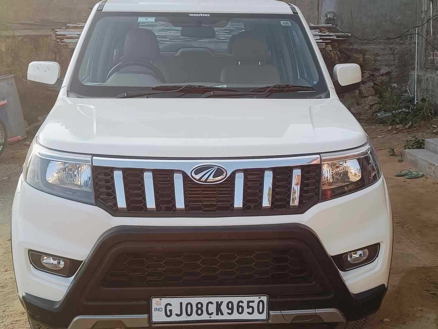 SUV Ertiga Car