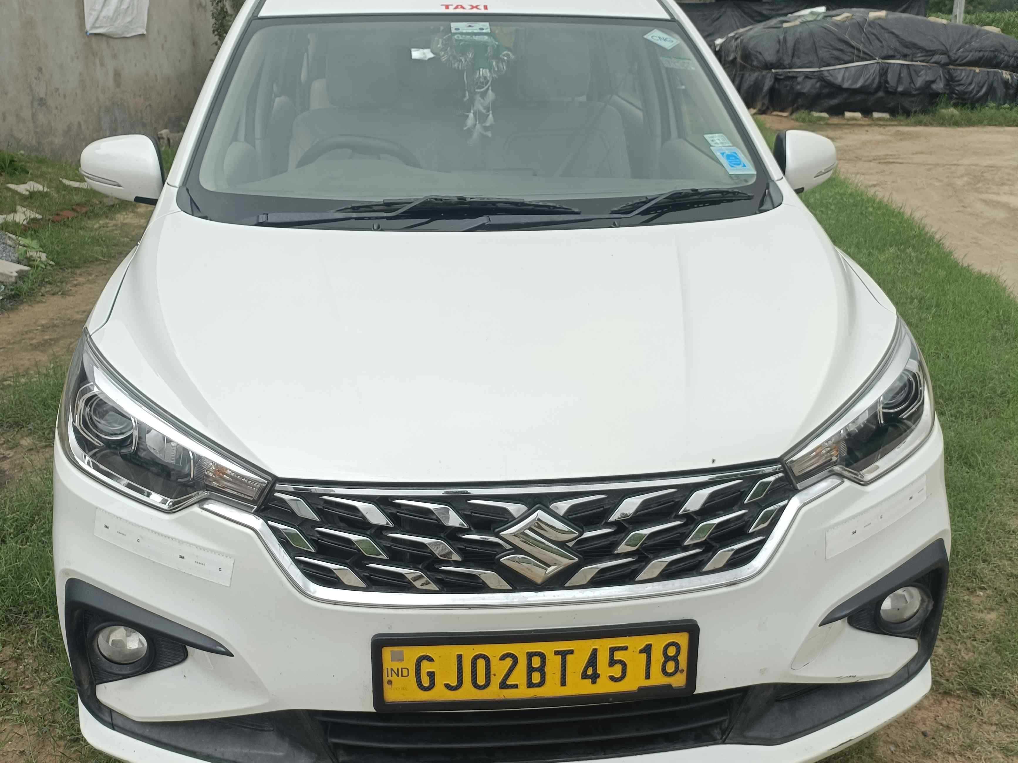SUV Ertiga Car