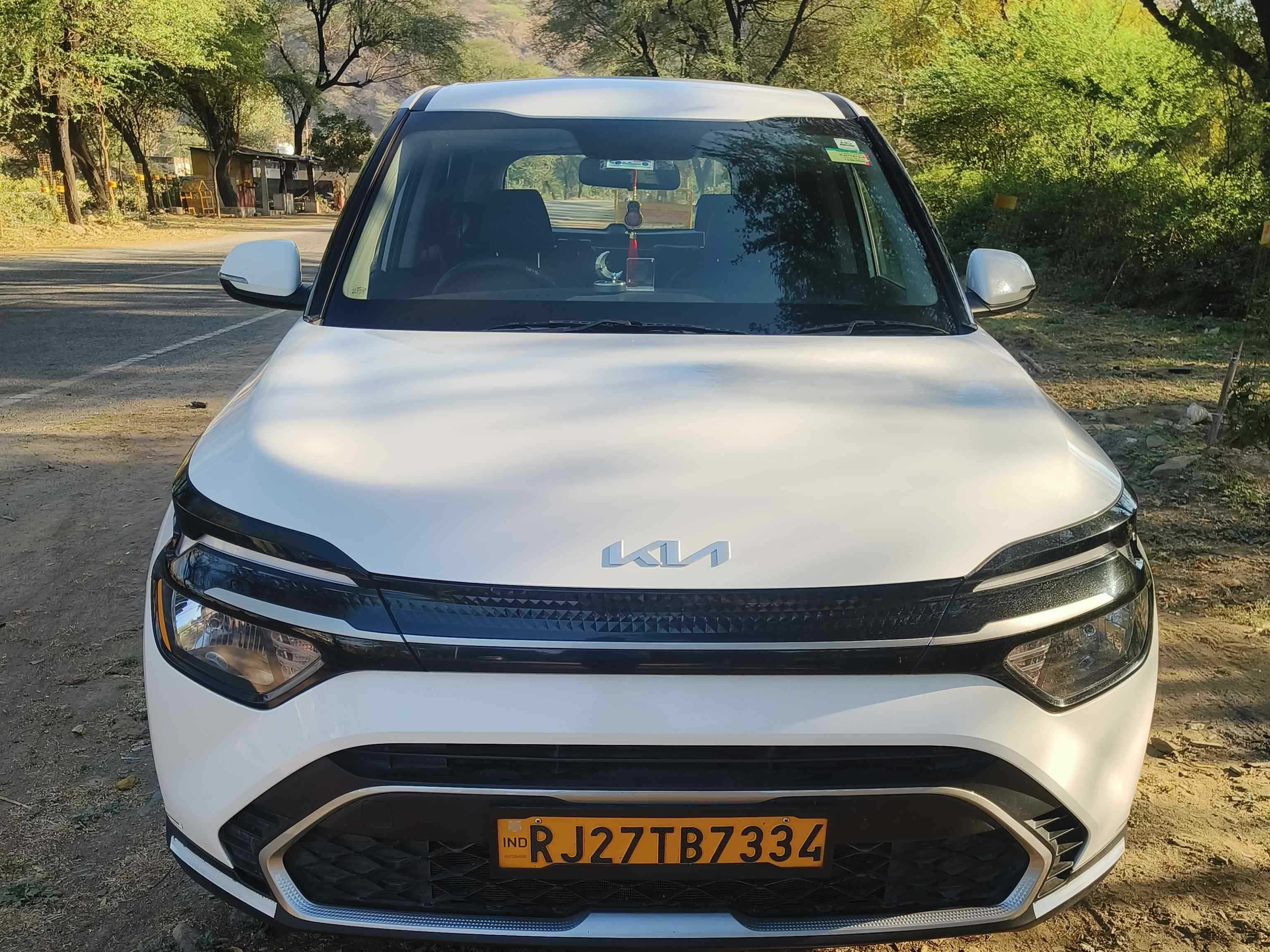 SUV Ertiga Car