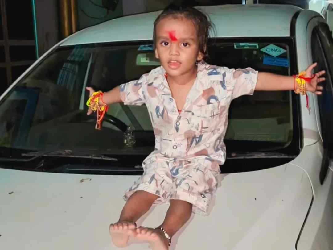 SUV Ertiga Car