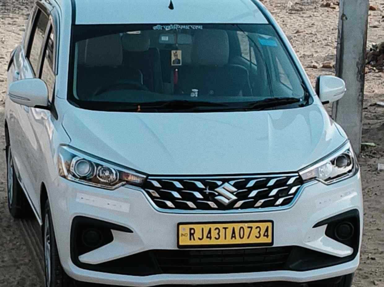SUV Ertiga Car