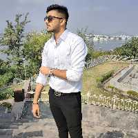 Nirav Bhaskar 