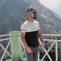 Yamni Tour and Travel
